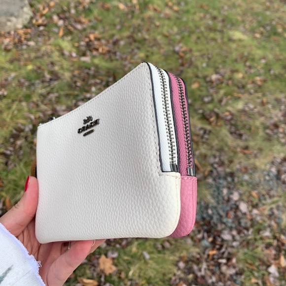 Authentic COACH 2 colorblock 2 zippers wristlet